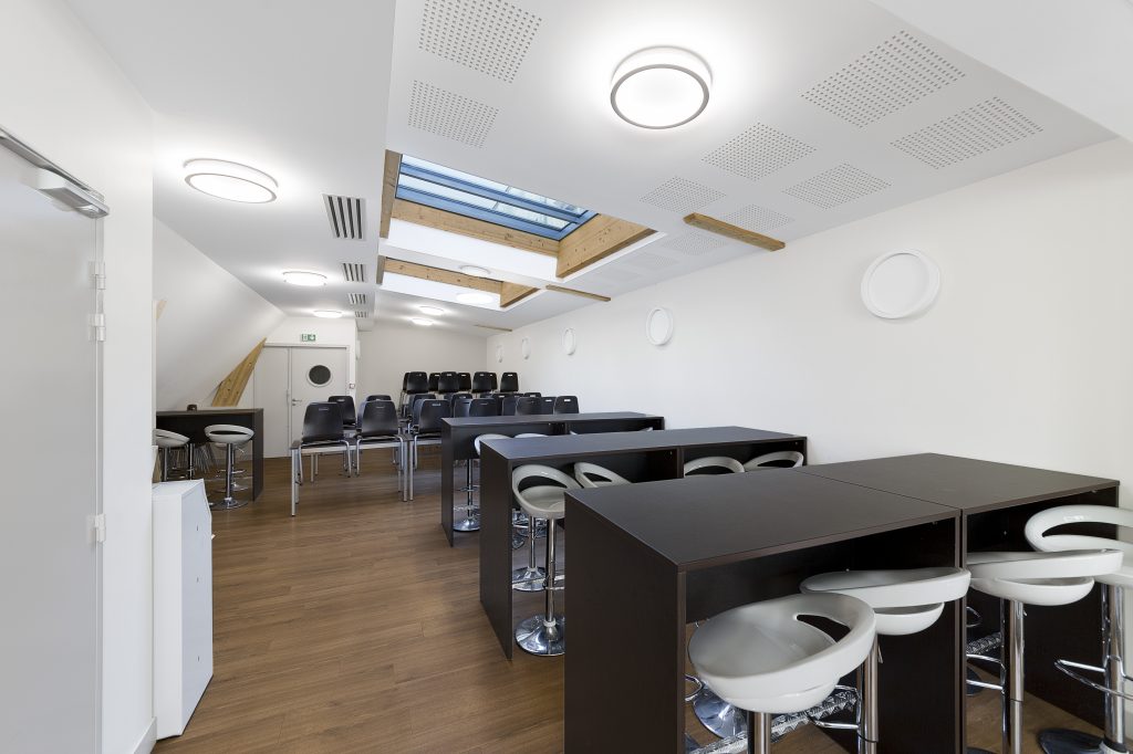 Groupe Scolaire Notre-Dame-de-France / Cafétéria