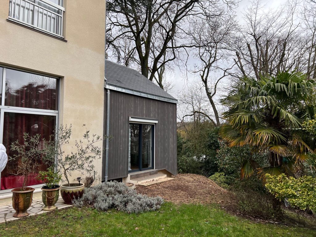 Extension d&rsquo;une maison individuelle – Ville d&rsquo;Avray (92)